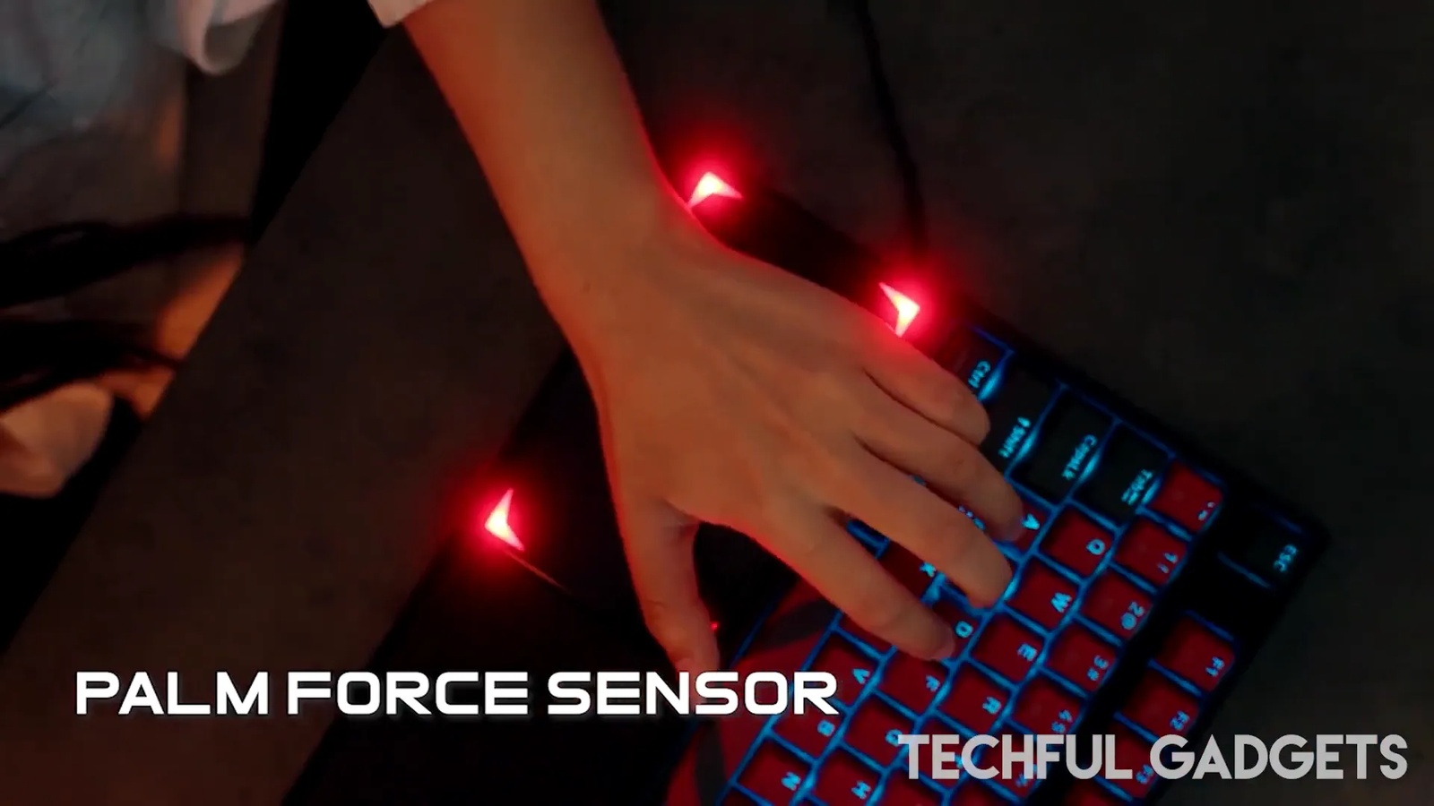 Rake Tectonic Pro keyboard with palm control technology